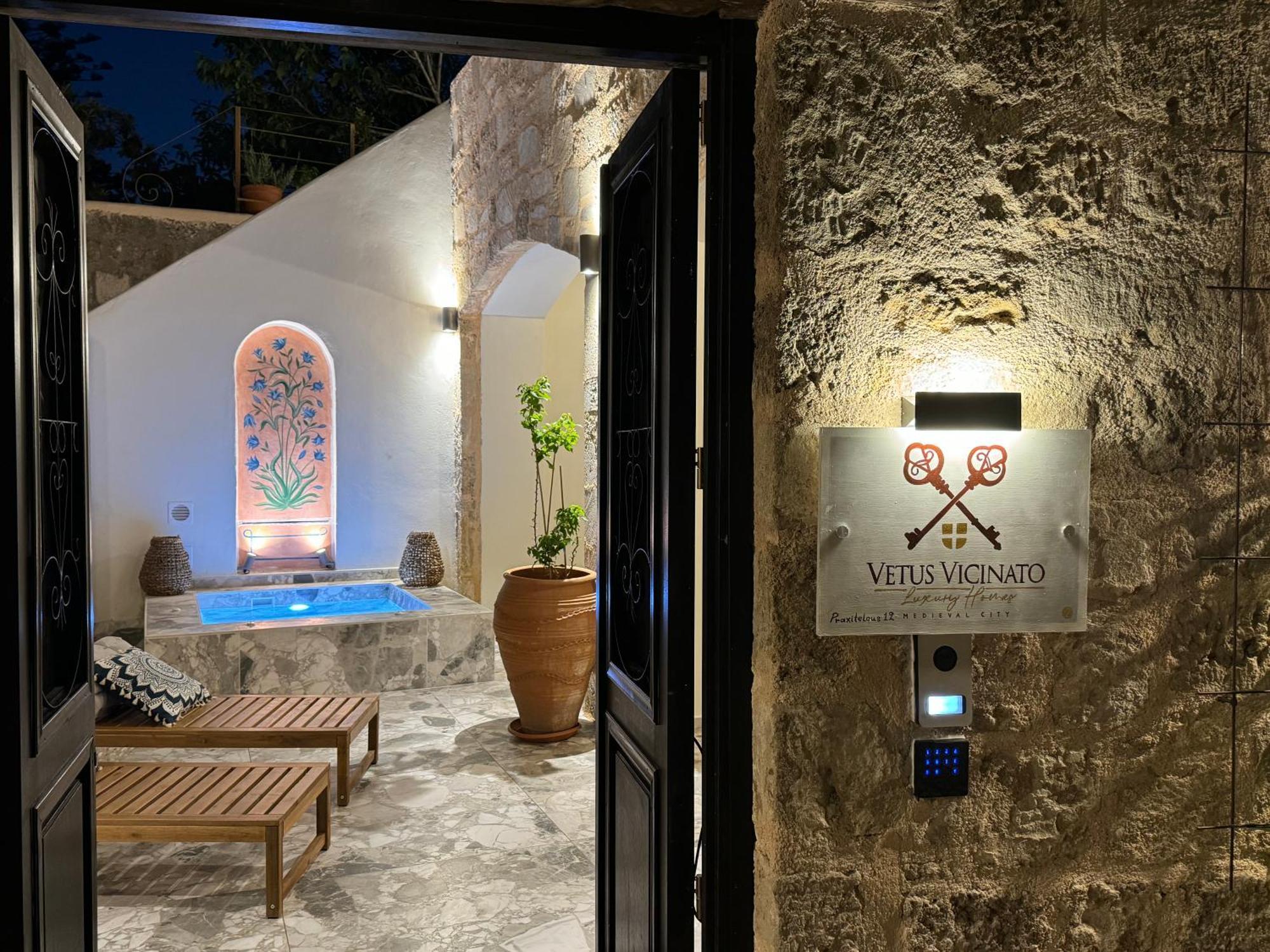 Vetus Vicinato Luxury Homes Rhodes City Exterior photo